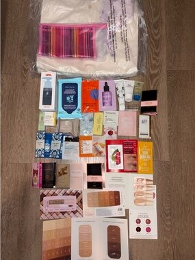 Bodycare set with Tote Bag and Beauty Bag